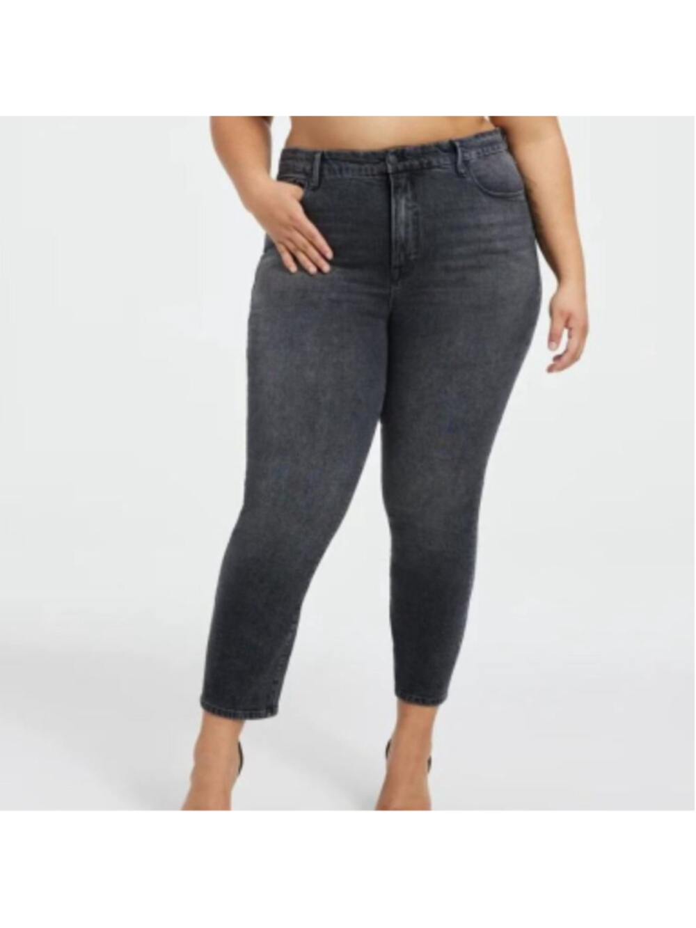 Good American Jeans Good Classic Jeans in Faded Black Size 10/30
